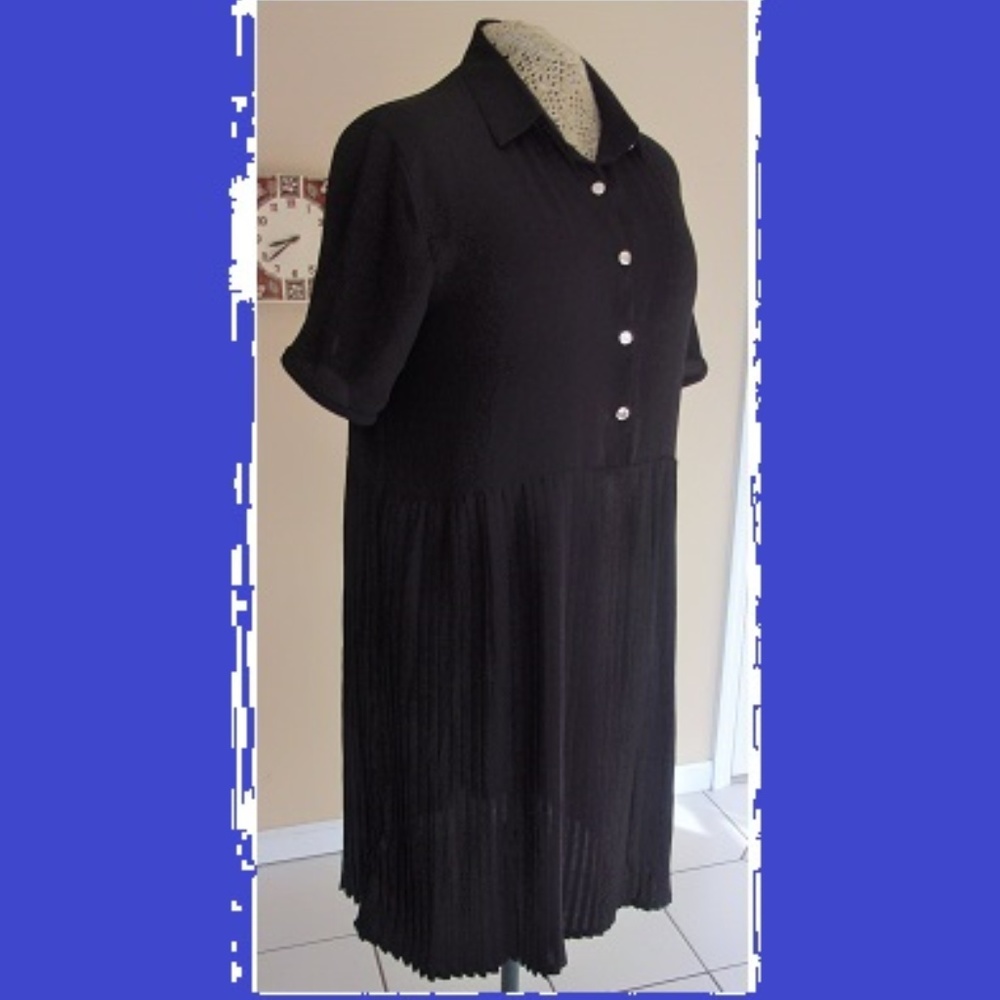 Black Crepe Chiffon Pleated-Skirt Dress